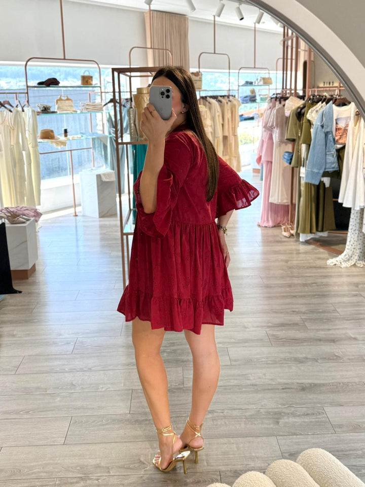 VESTIDO BORDÔ BORDADO COM GOLA EM RENDA PLEASE