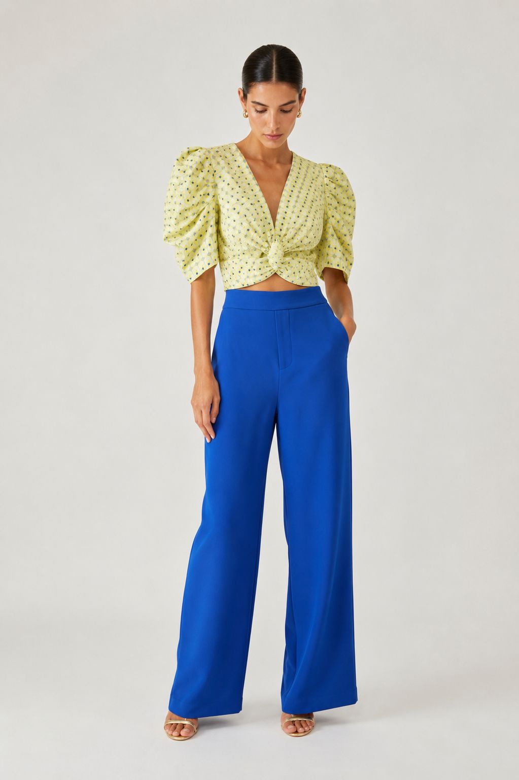 CONJUNTO AMARELO E AZUL PONTO CHIC
