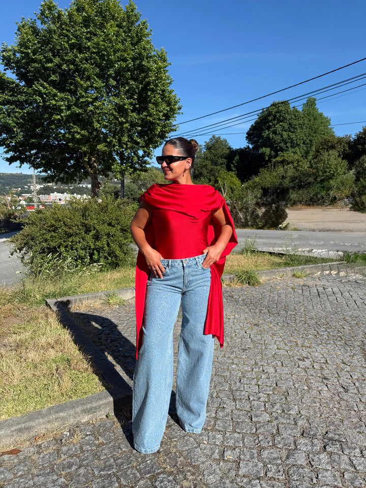 BODY DRAPEADO VERMELHO COM DECOTE AMPLO SAHOCO