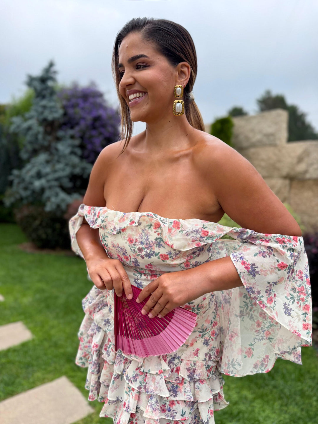VESTIDO FLORAL CAI-CAI COM FOLHO NAS COSTAS PONTO CHIC