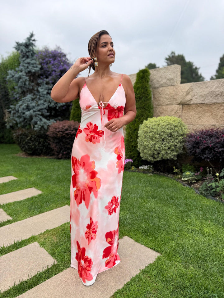 VESTIDO COMPRIDO FLORAL BRANCO E VERMELHO PONTO CHIC