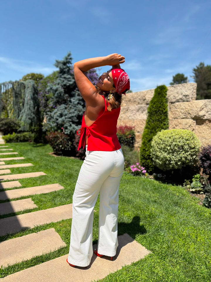 TOP VERMELHO COM AMARRAÇÃO LATERAL DIXIE