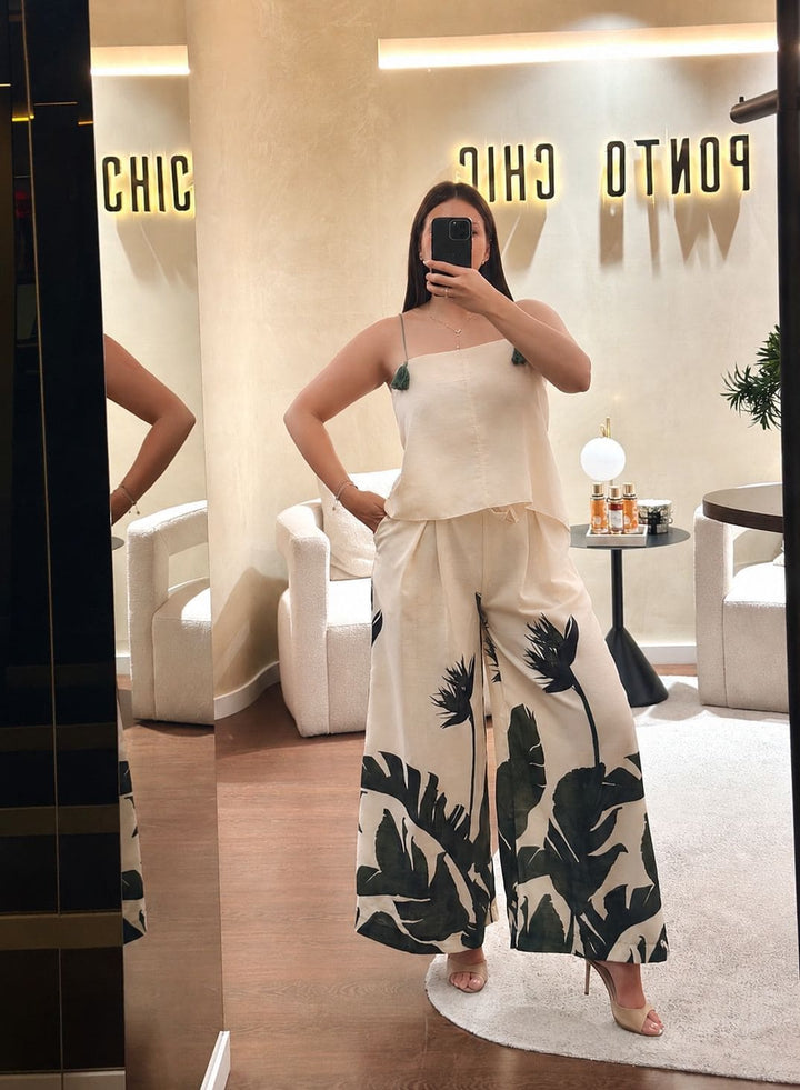 CONJUNTO ESTAMPADO TROPICAL BEGE PONTO CHIC