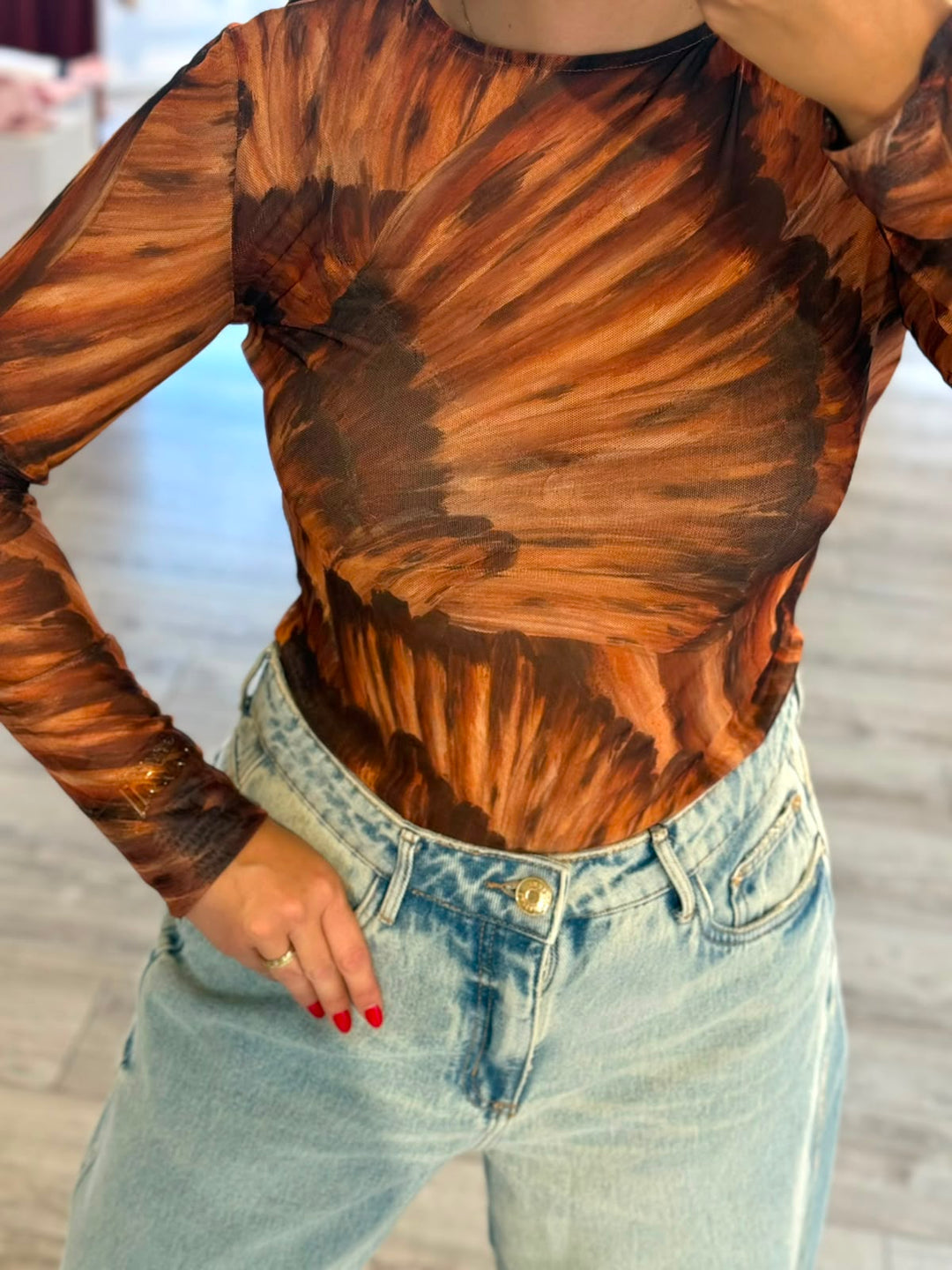 CAMISOLA EM TULE ESTAMPADO PAINTED WINGS LANÇA PERFUME