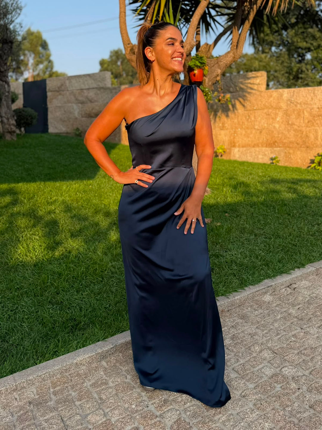 VESTIDO ASSIMÉTRICO AZUL MARINHO RINASCIMENTO
