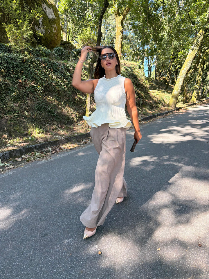 CALÇA BEGE TECIDO TEXTURADO PONTO CHIC