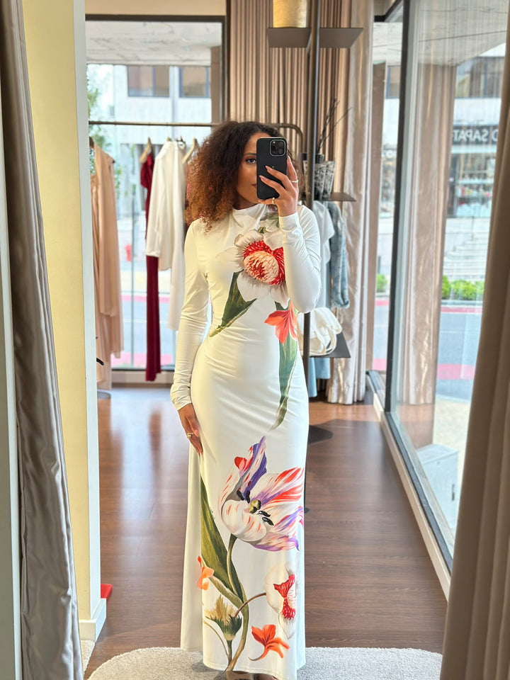 VESTIDO COMPRIDO BRANCO COM ESTAMPADO FLORAL LANÇA PERFUME