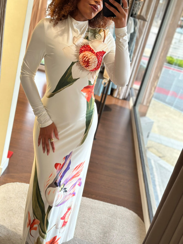 VESTIDO COMPRIDO BRANCO COM ESTAMPADO FLORAL LANÇA PERFUME