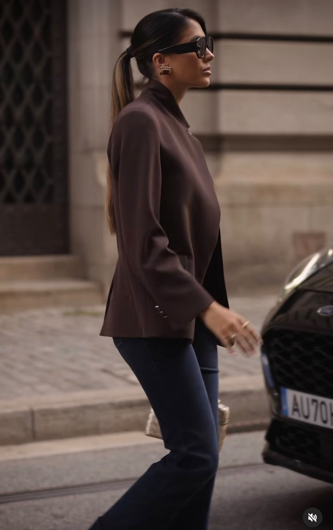 BLAZER CASTANHO COM FECHO DE UM BOTÃO FERRACHE