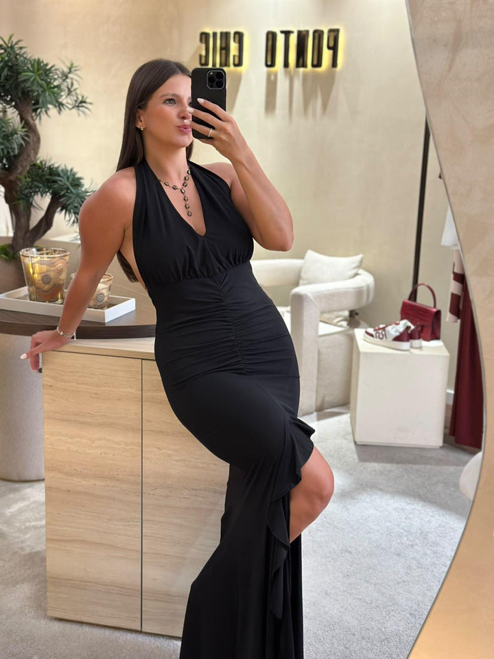 VESTIDO COMPRIDO PRETO COM DECOTE PROFUNDO E FOLHOS ELEH