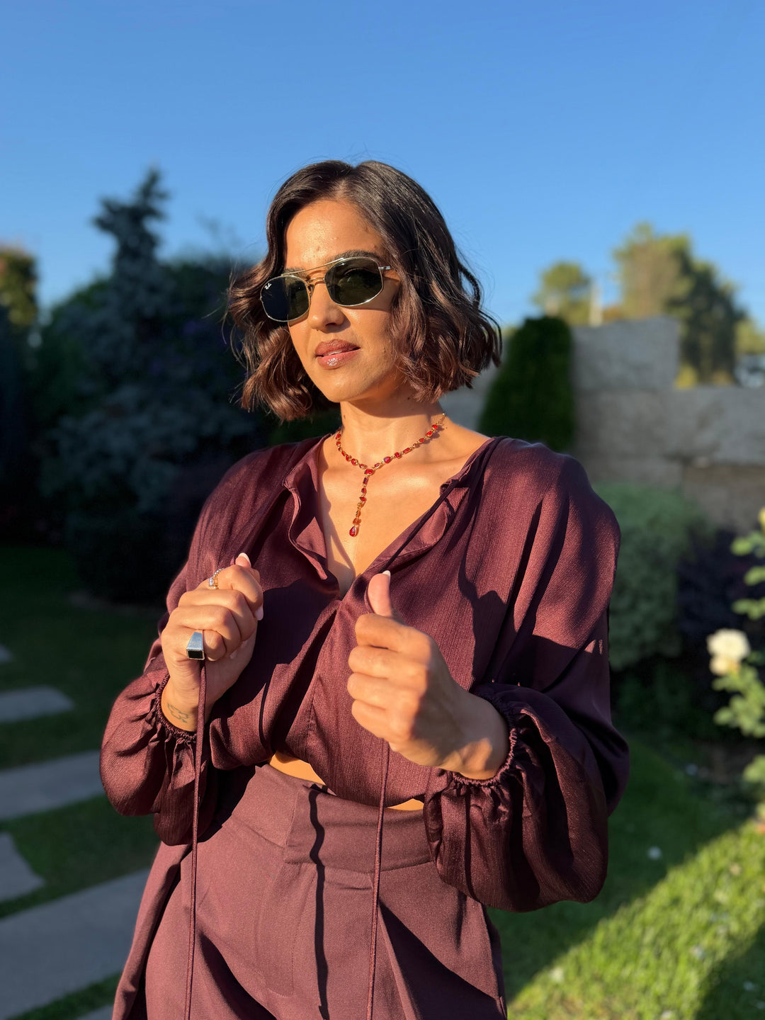 BLUSA CURTA BORDÔ COM PENDENTES PONTO CHIC