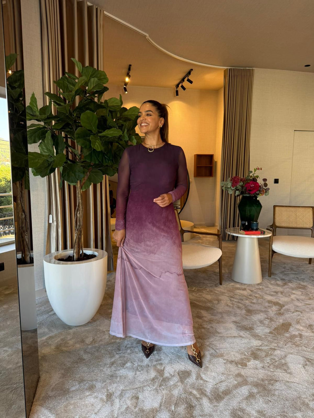 VESTIDO MIDI DEGRADÊ COM DECOTE NAS COSTAS LANÇA PERFUME