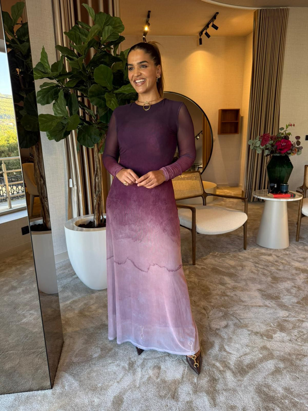 VESTIDO MIDI DEGRADÊ COM DECOTE NAS COSTAS LANÇA PERFUME