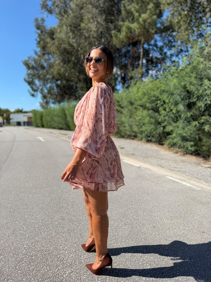 VESTIDO ROSA ESTAMPADO COM FIO DOURADO PONTO CHIC