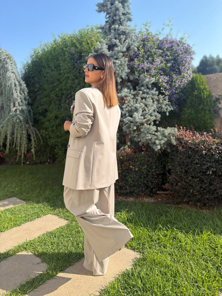 BLAZER CINZA COM FLOR REMOVÍVEL IMPERIAL