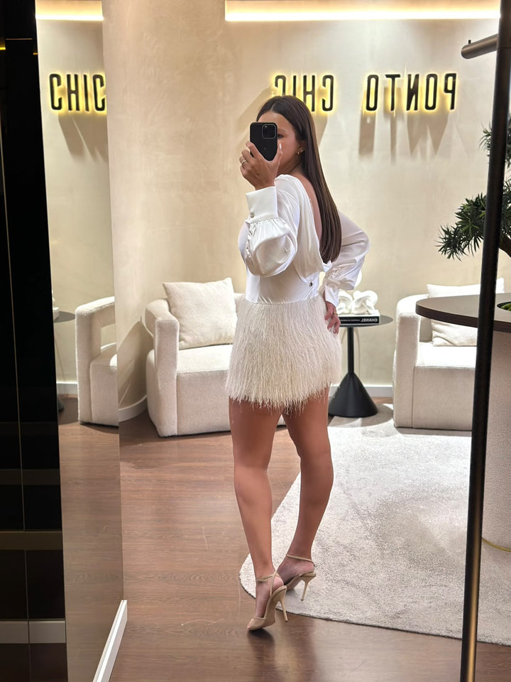 VESTIDO PÉROLA COM FRANJAS E COSTAS ABERTAS DIXIE