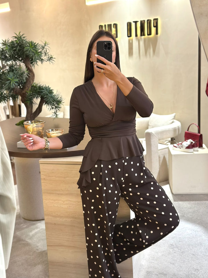 CALÇA CHOCOLATE COM BOLAS RINASCIMENTO