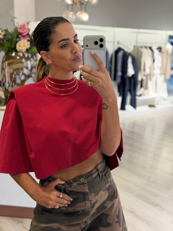 TOP VERMELHO ESTRUTURADO COM OMBREIRAS IMPERIAL