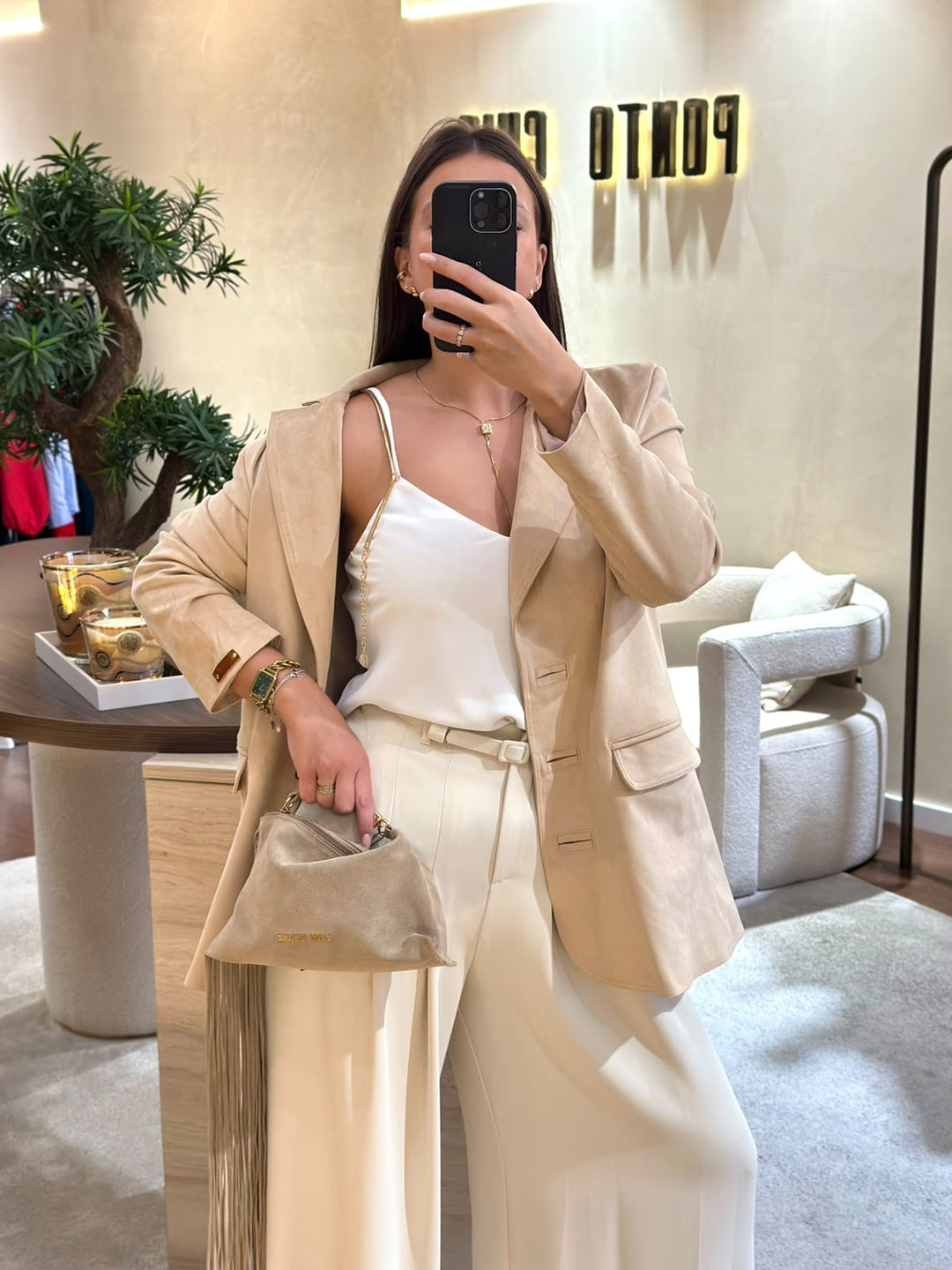 BLAZER EM EFEITO CAMURÇA BEGE AREIA LANÇA PERFUME