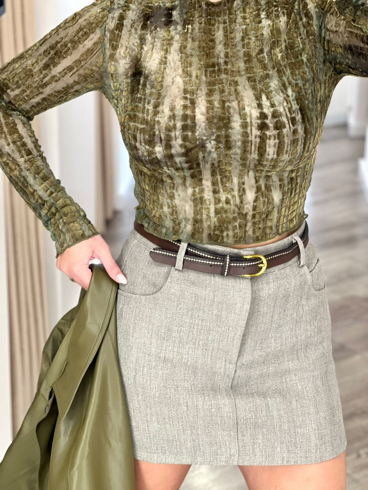 BLUSA VERDE COM PADRÃO TEXTURADO EM VELUDO PONTO CHIC