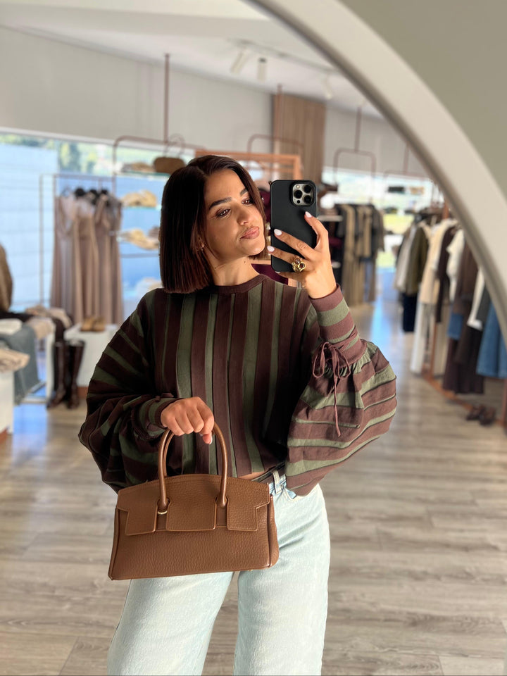 CAMISOLA DE MALHA ÀS RISCAS CASTANHAS E VERDES COM MANGA MORCEGO PONTO CHIC