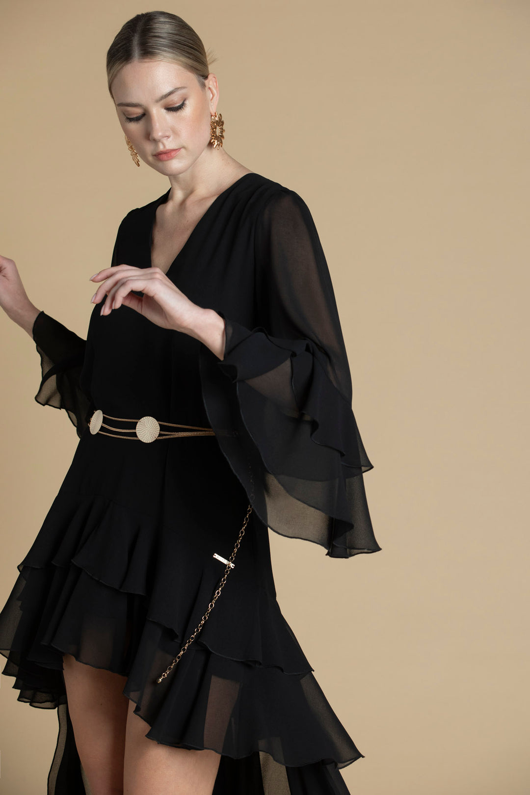 VESTIDO PRETO ASSIMÉTRICO SAHOCO