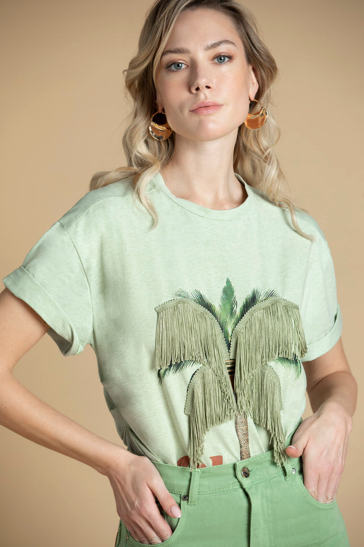 T-SHIRT VERDE COM ESTAMPADO SAHOCO