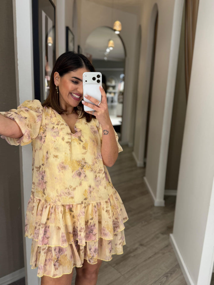 VESTIDO AMARELO FLORAL COM FOLHOS PONTO CHIC