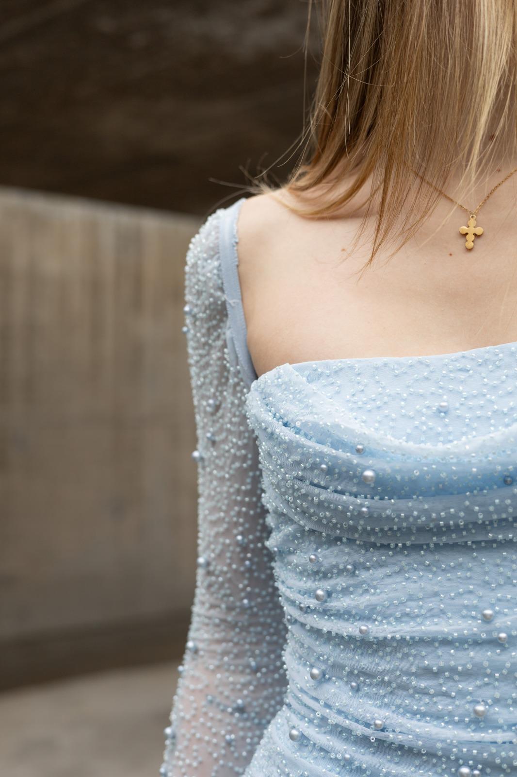 VESTIDO AZUL COM MISSANGAS PONTO CHIC
