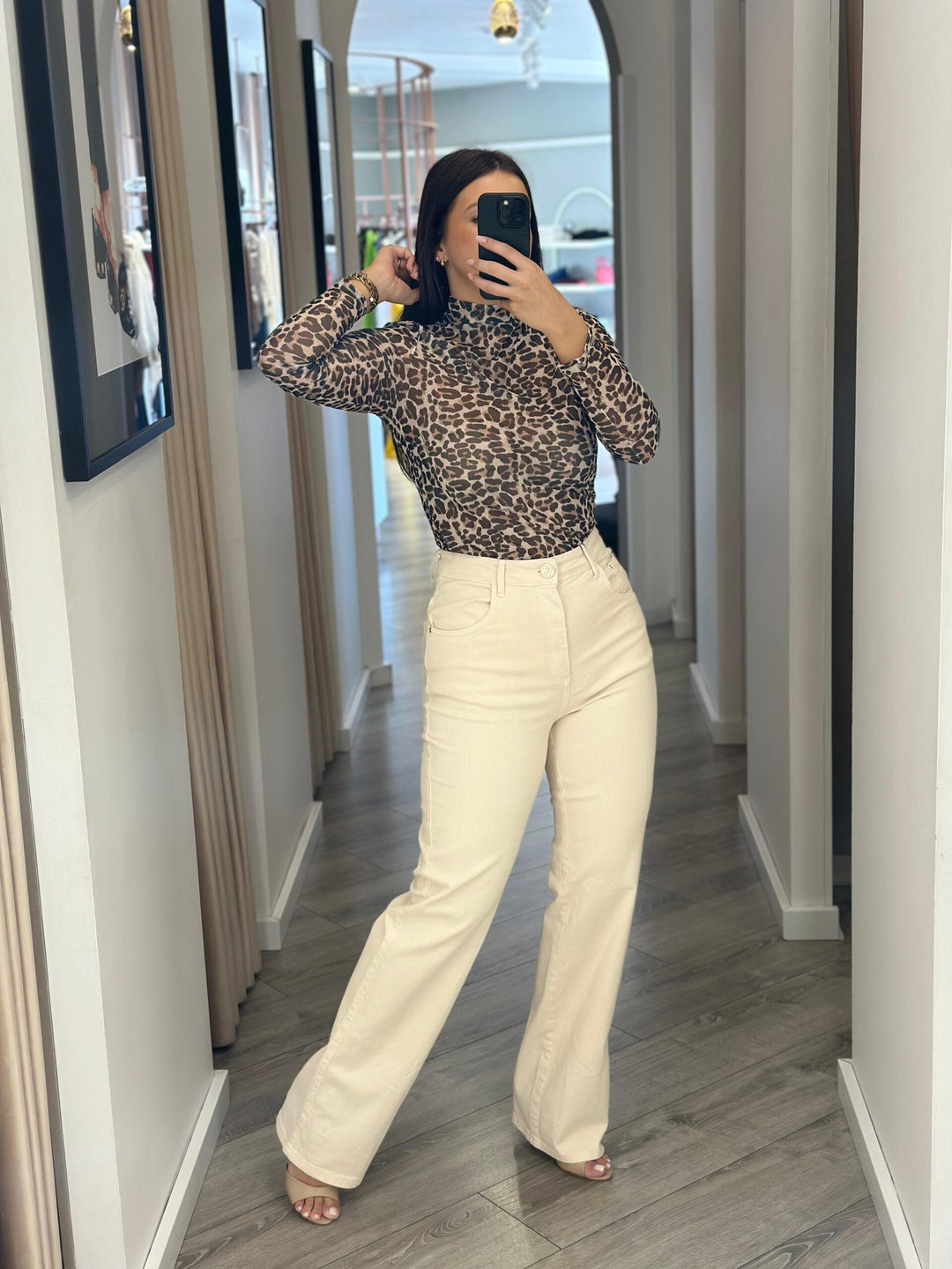 CALÇA SARJA COM BOLSOS LANÇA PERFUME