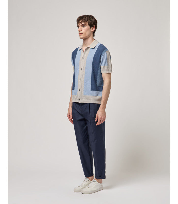 POLO DE MALHA TRICOT COM PADRÃO GEOMÉTRICO AZUL GIANNI LUPO