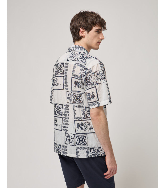 CAMISA BRANCA COM BORDADO INGLÊS AZUL GIANNI LUPO