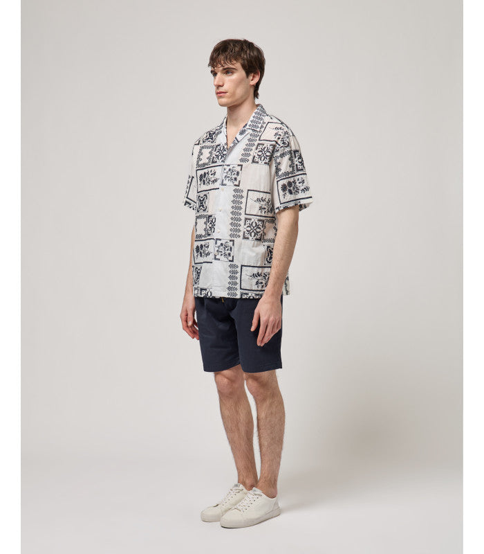 CAMISA BRANCA COM BORDADO INGLÊS AZUL GIANNI LUPO