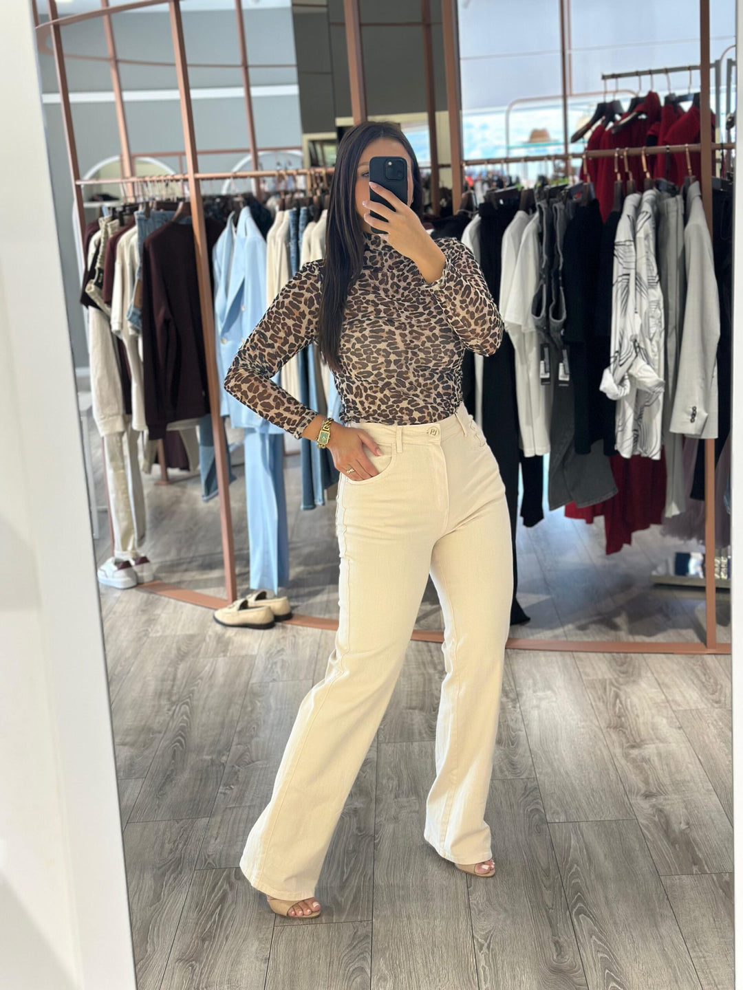 CALÇA SARJA COM BOLSOS LANÇA PERFUME