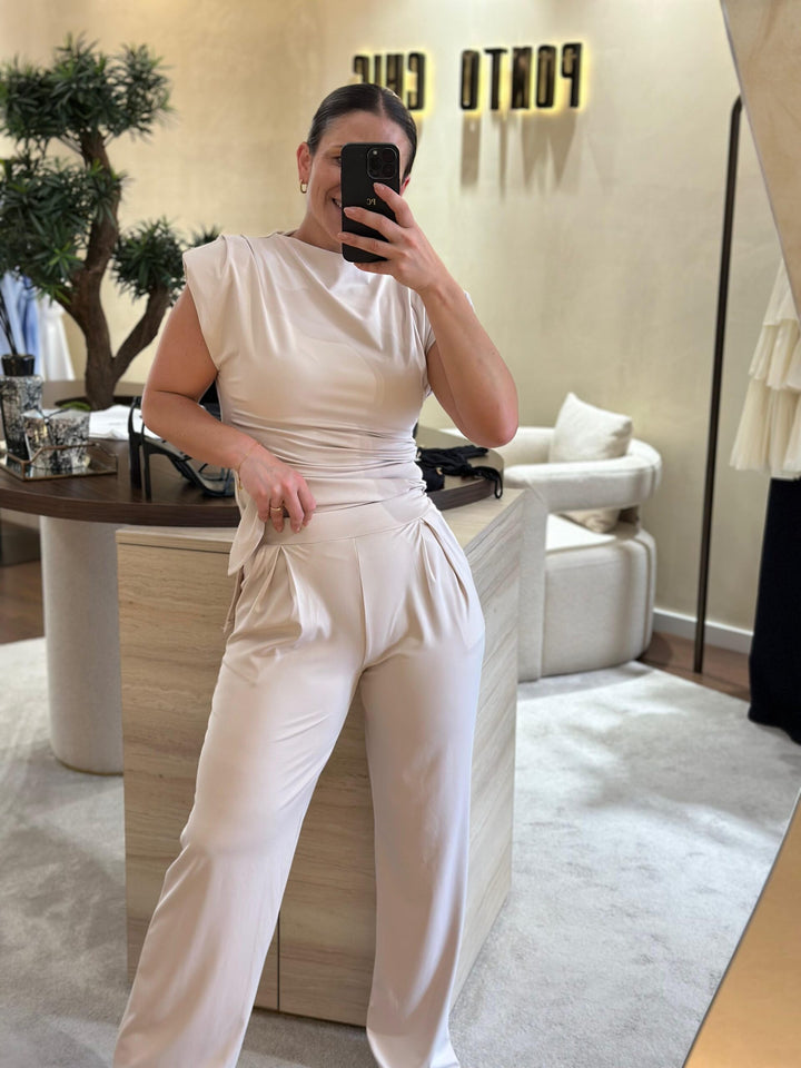CONJUNTO BEGE DE TOP E PANTALONA PONTO CHIC