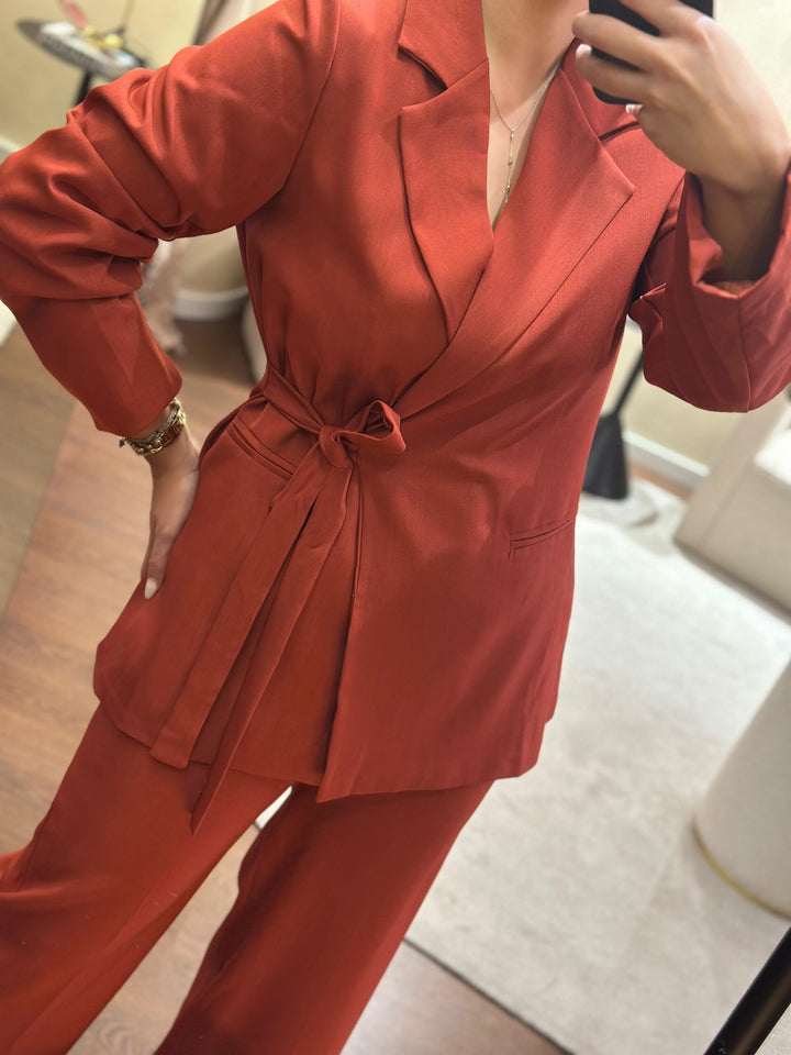 CONJUNTO BLAZER E CALÇA TERRACOTA PONTO CHIC