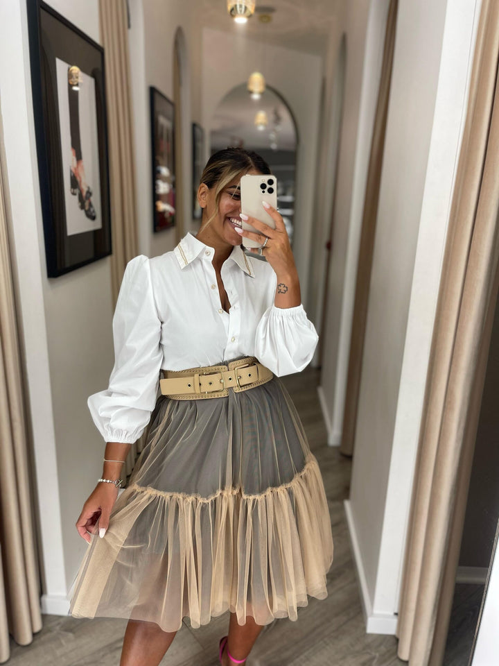 SAIA MIDI DE TULE EM CAMADAS BEGE RENASCIMENTO