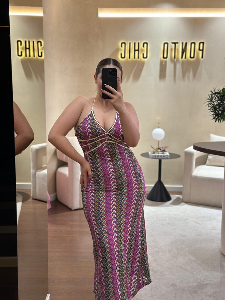 VESTIDO COMPRIDO TECIDO TRABALHADO PONTO CHIC