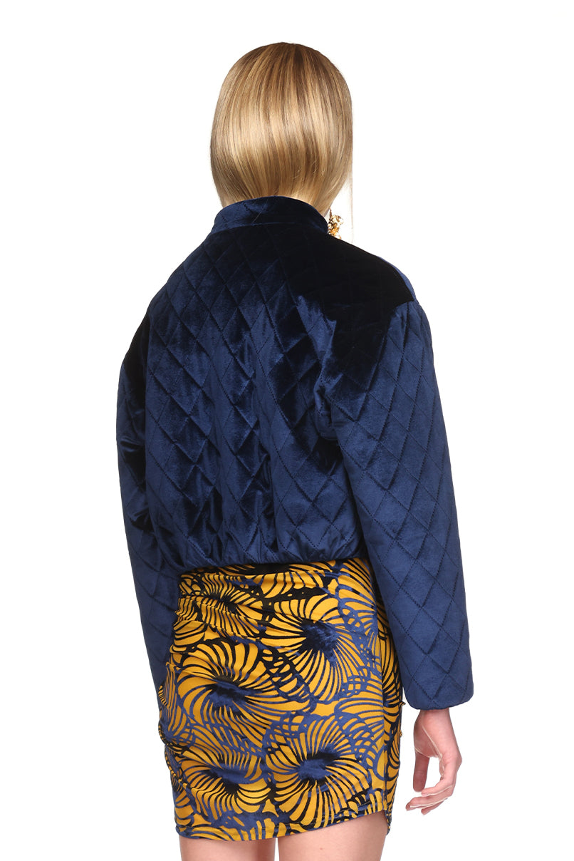 CASACO PUFFER EM VELUDO AZUL SAHOCO