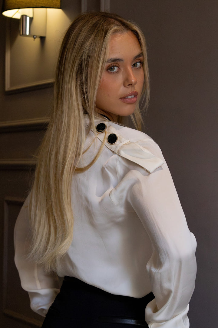 BLUSA SEDA COM DETALHES DE BOTÕES FRACOMINA