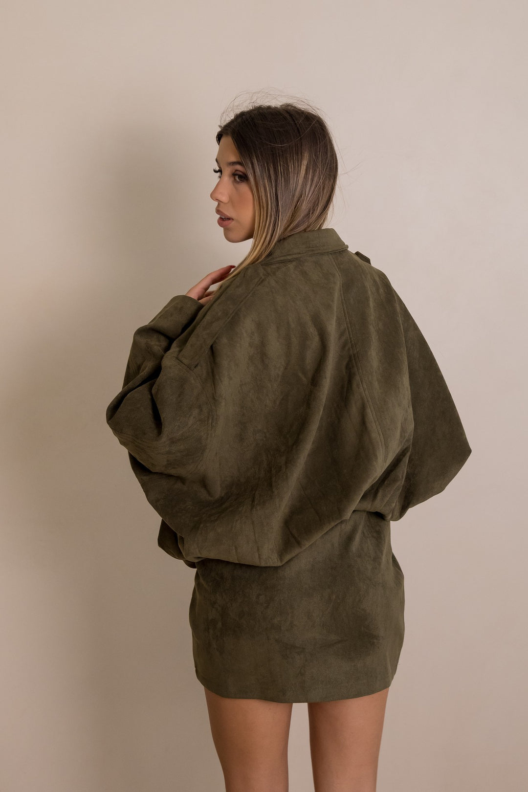SAIA CURTA VERDE PONTO CHIC