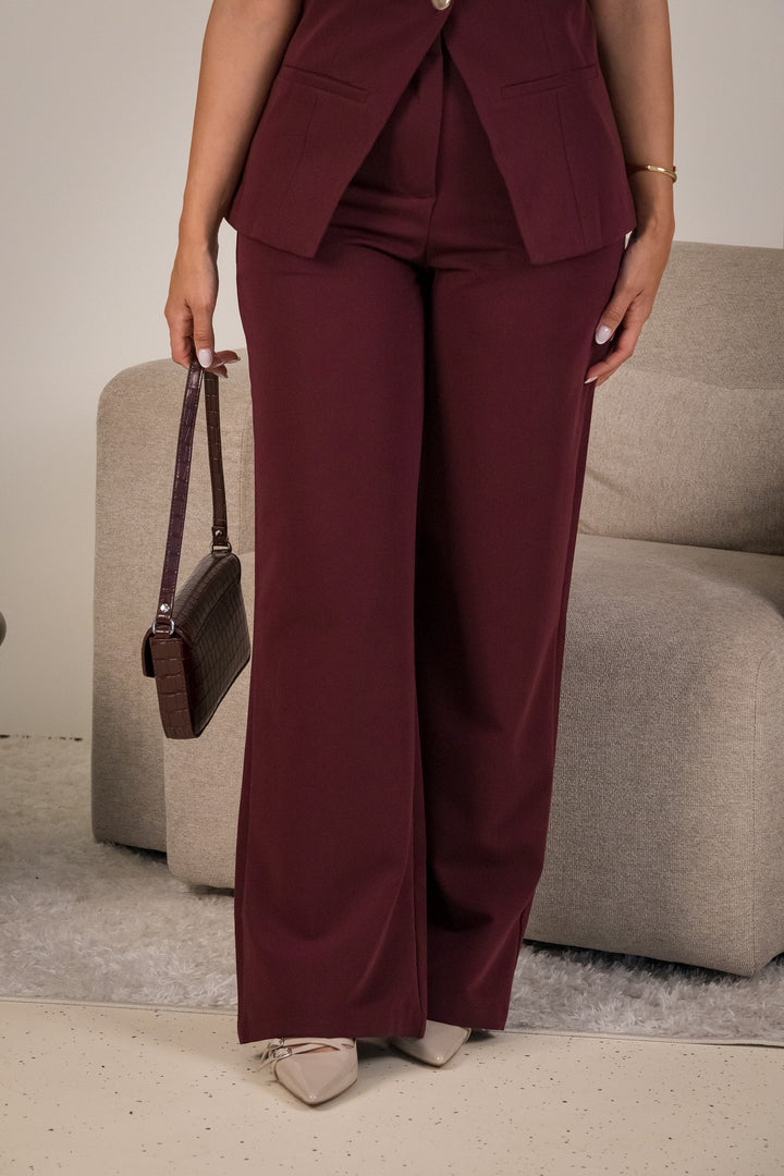 CONJUNTO BORDO COLETE E PANTALONA PONTO CHIC