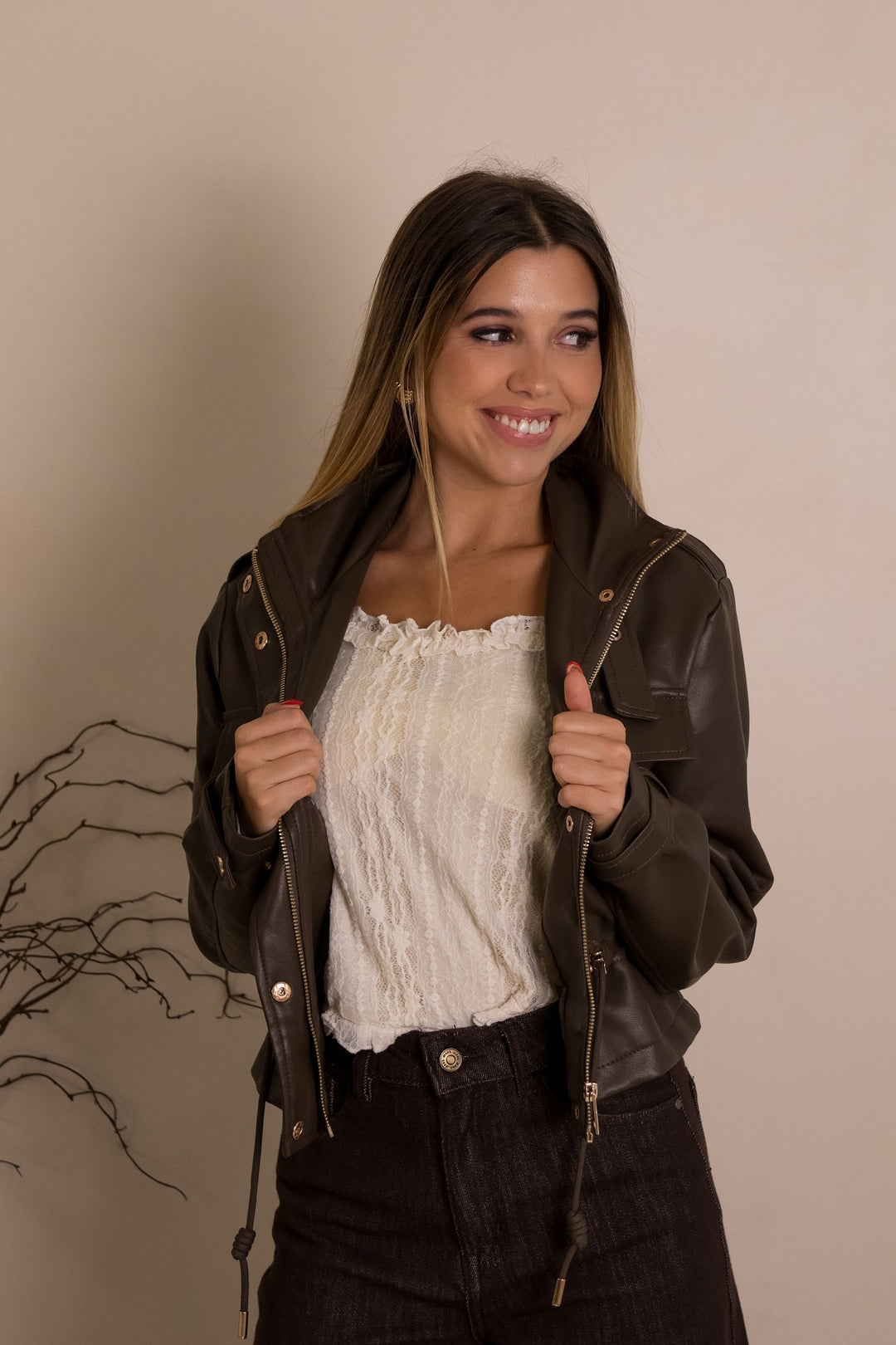 CASACO CROPPED CASTANHO PONTO CHIC
