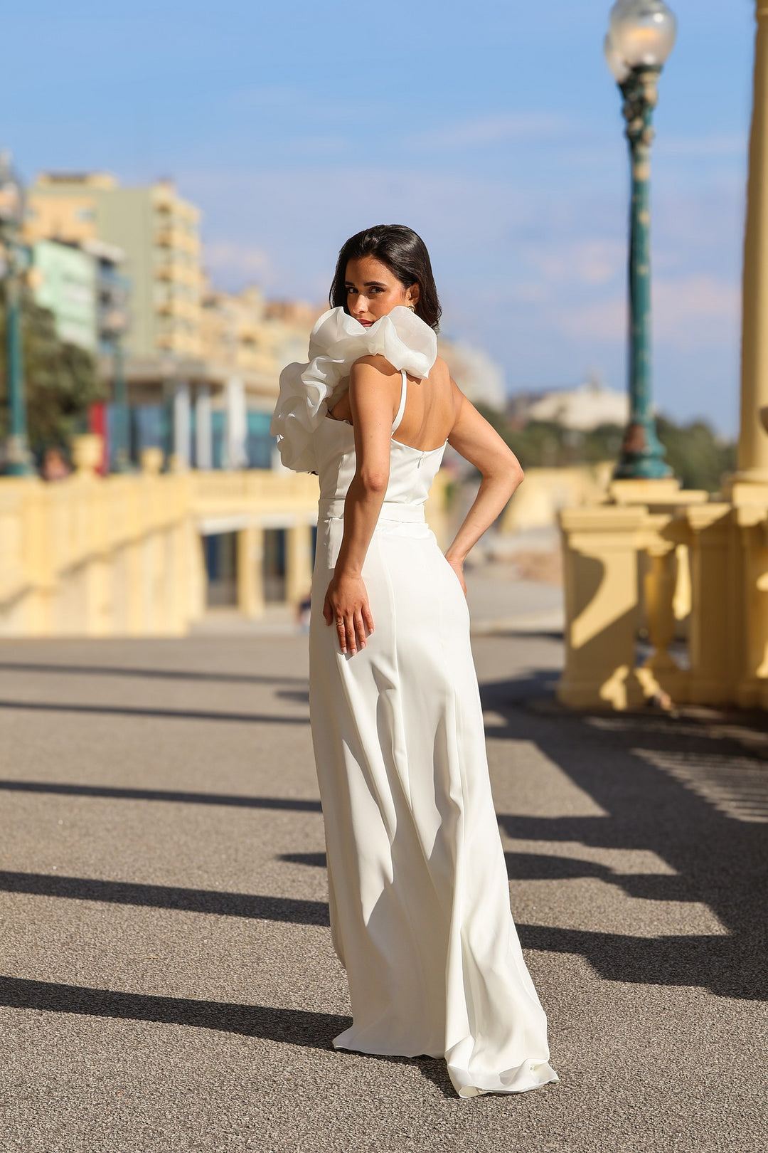 VESTIDO COMPRIDO BRANCO COM FOLHO PONTO CHIC
