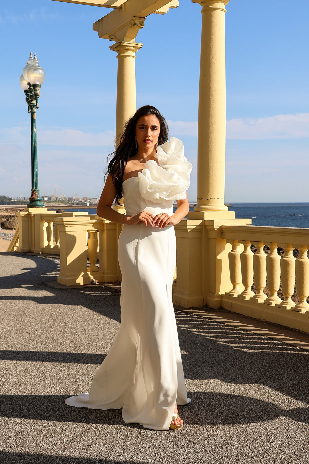 VESTIDO COMPRIDO BRANCO COM FOLHO PONTO CHIC