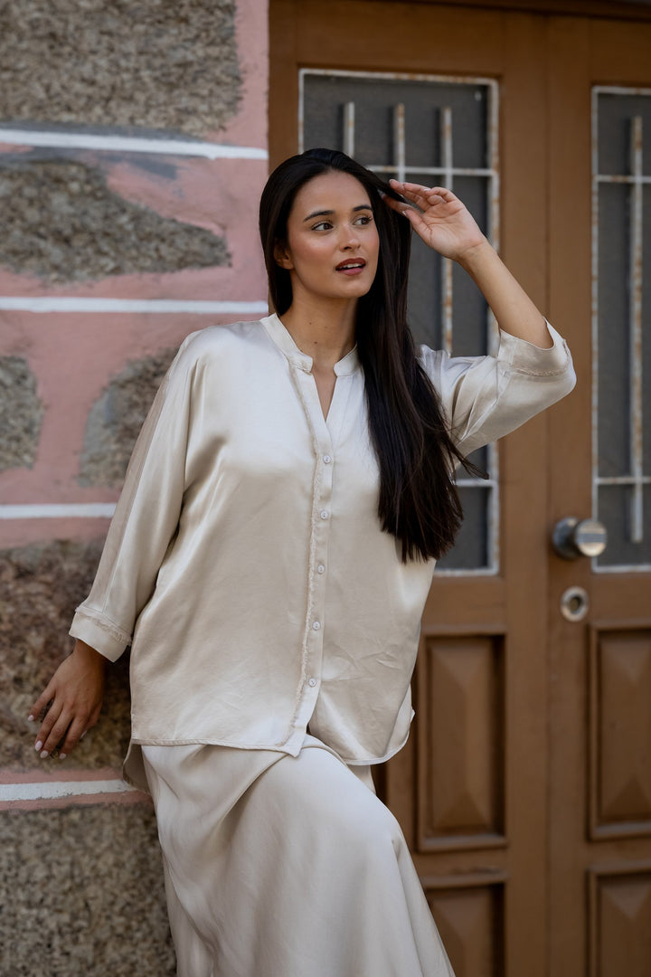 CAMISA TAUPE COM FRANJAS RUGA