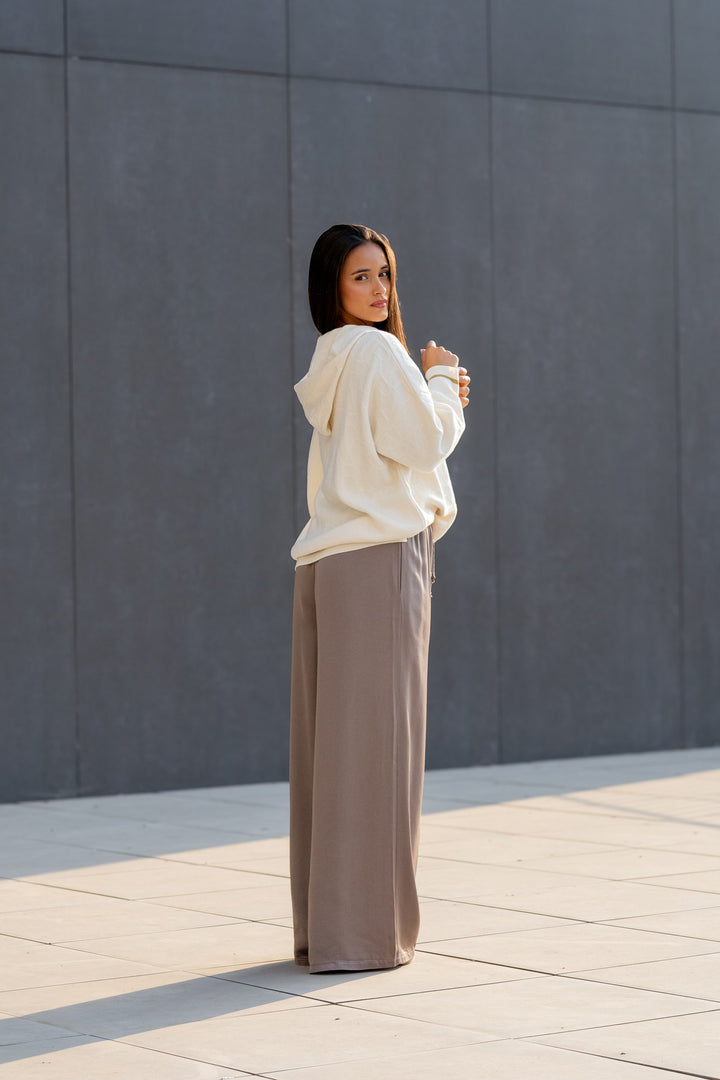 CALÇA TAUPE COM ELÁSTICO RUGA