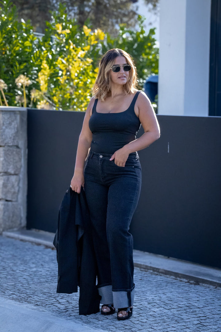 BODY PRETO DE ALÇAS PONTO CHIC