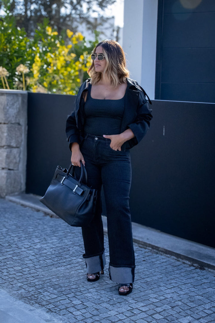 CALÇAS DE GANGA PRETA WIDE LEG PONTO CHIC