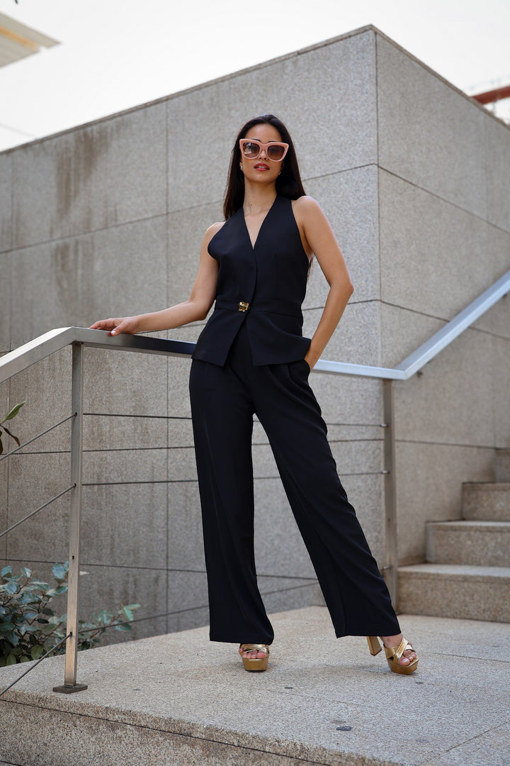CONJUNTO PRETO PANTALONA E COLETE PONTO CHIC